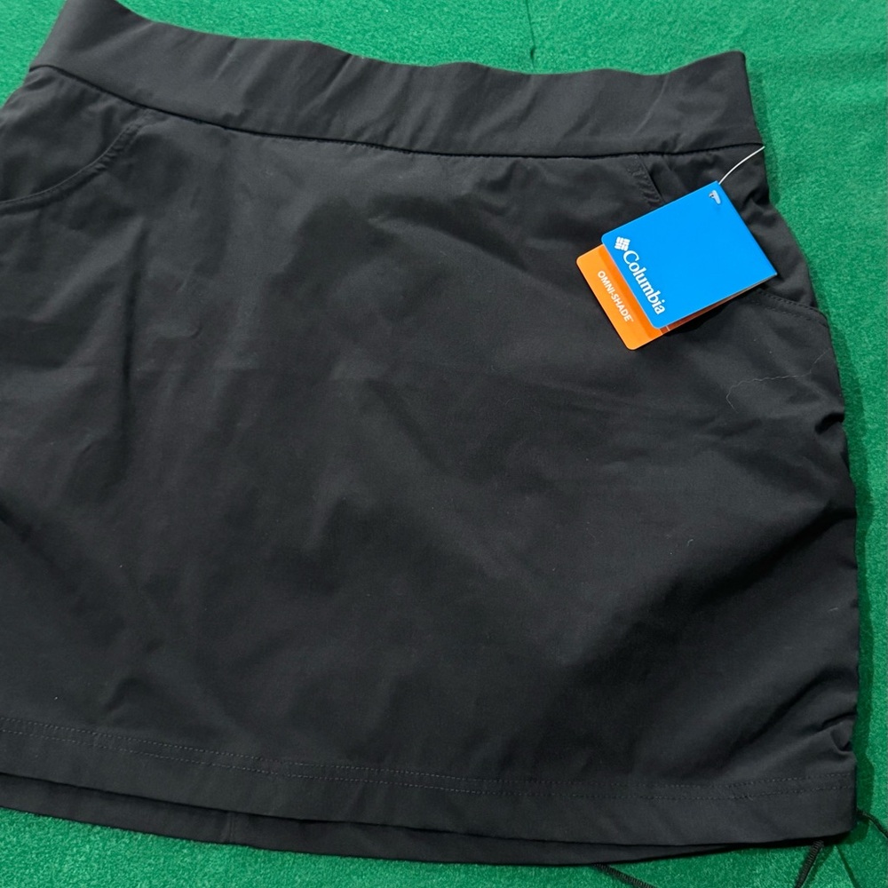 NWT Columbia Black Skort